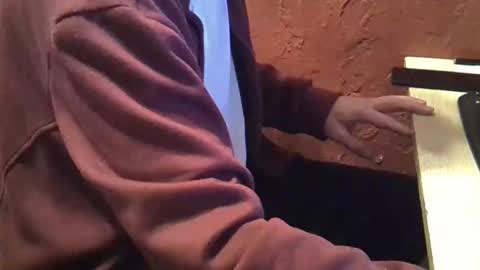 klovesu2000 online show from 12-30-24, 03:35