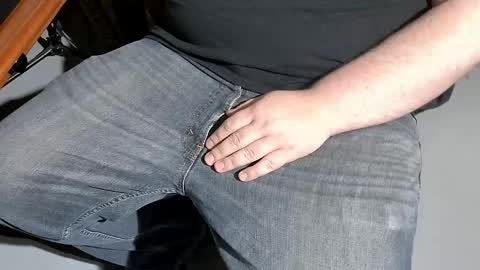 Knezzy online show from 06-07-26, 02:37