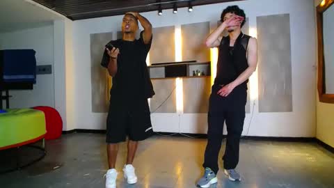 Snapshot of kobayaske chatting on 04-05-26, 02:20 kobayaske online show from 04-05-26, 02:20