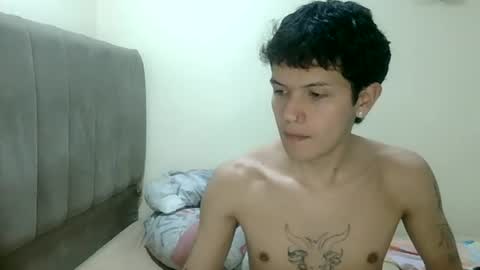 Snapshot of koiseraphin chatting on 06-11-26, 08:51 Jacob and Victoria online show from 06-11-26, 08:51