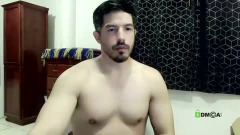 kolombianox online show from 06-17-26, 03:53