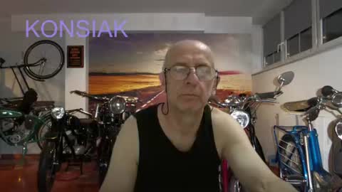 Komsiak online show from 07-06-26, 06:32
