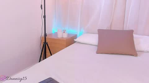 K O S M I C online show from 04-15-26, 01:51