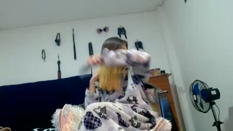 Snapshot of kratos_and_afrodita chatting on 07-18-26, 01:21 kratos_and_afrodita online show from 07-18-26, 01:21