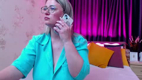 Kriss online show from 05-05-26, 12:57