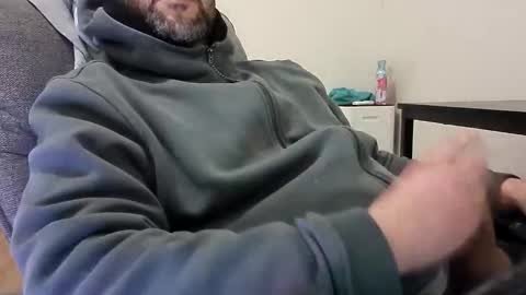 Snapshot of krime59100 chatting on 04-22-26, 03:31 krime59100 online show from 04-22-26, 03:31