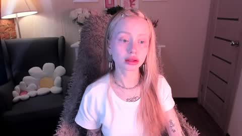 Snapshot of kris_grant chatting on 04-11-26, 09:35 kris_grant online show from 04-11-26, 09:35