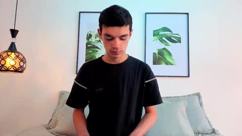 criss online show from 11-24-25, 08:08