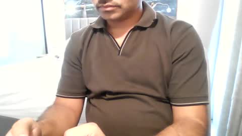 Snapshot of krishna21332 chatting on 04-11-26, 05:56 Indian big dick sexy .. online show from 04-11-26, 05:56