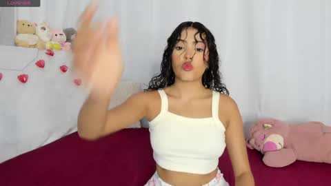 Snapshot of krissell_ chatting on 05-19-26, 04:41 SammyKrissell online show from 05-19-26, 04:41