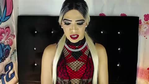 kristal_queen01 online show from 05-19-26, 09:15