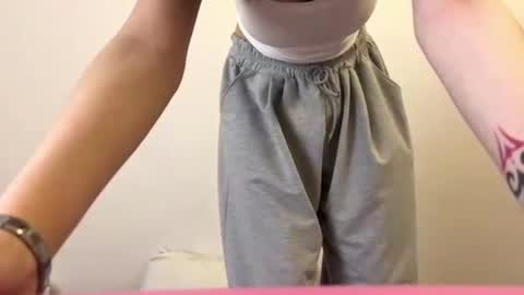 Kristen online show from 04-15-26, 07:58