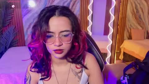 Snapshot of kristen_tay chatting on 06-06-26, 02:38 kristen_tay online show from 06-06-26, 02:38