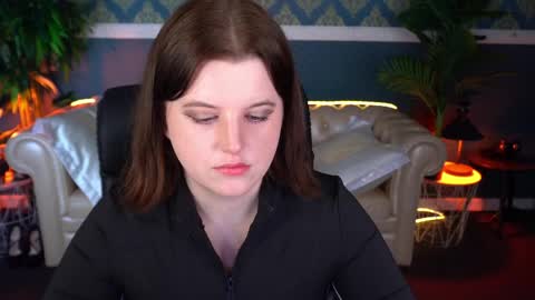 kristifoxy online show from 04-24-26, 12:18