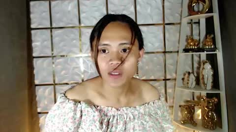 Snapshot of kristine_fox chatting on 04-06-26, 04:46 kristine_fox online show from 04-06-26, 04:46