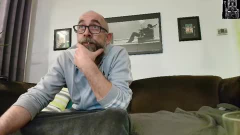 Snapshot of krummersaebel chatting on 03-02-25, 10:27 krummersaebel online show from 03-02-25, 10:27