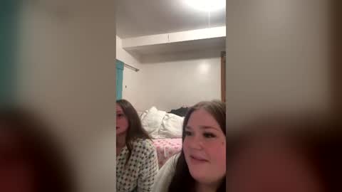 krystalbaby2727 online show from 07-08-26, 10:58