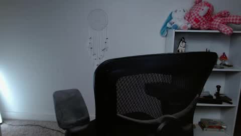 Krystal Syx online show from 04-14-26, 04:46