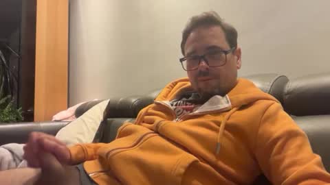krzysztof1977 online show from 06-01-26, 09:16