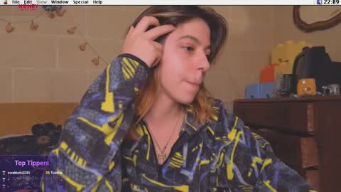 Krypto hethey online show from 10-10-25, 08:08