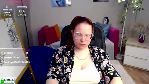 kuri_u online show from 05-28-26, 09:34