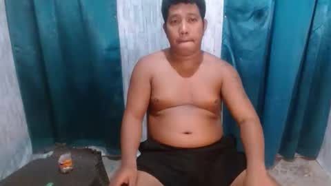 Snapshot of kyle_lacuste chatting on 05-02-26, 01:05 kyle_lacuste online show from 05-02-26, 01:05