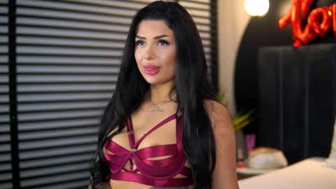 Kylie online show from 02-14-26, 08:49