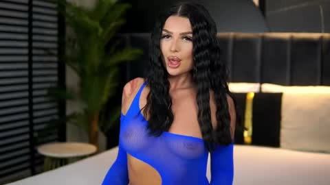 Kylie online show from 04-09-26, 07:41