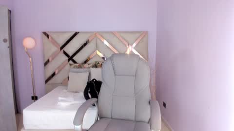 Kylie Reyes  online show from 06-23-26, 07:23