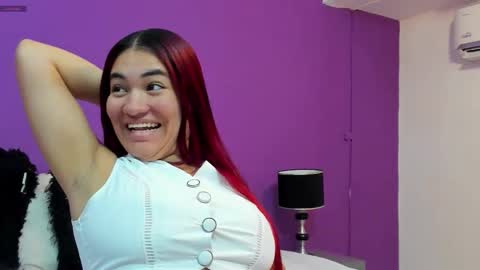 Kylie online show from 03-12-26, 11:49