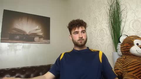 KyloEast online show from 04-21-26, 07:14