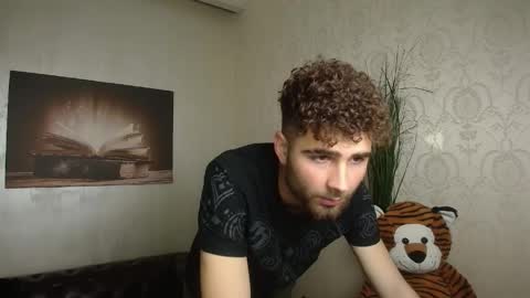 KyloEast online show from 05-03-26, 04:40