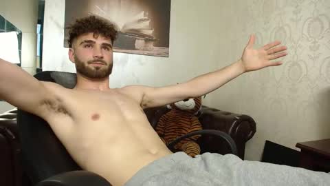 KyloEast online show from 05-18-26, 04:46