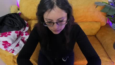 Snapshot of kyomi_chang chatting on 06-01-26, 01:02 Kyomi online show from 06-01-26, 01:02