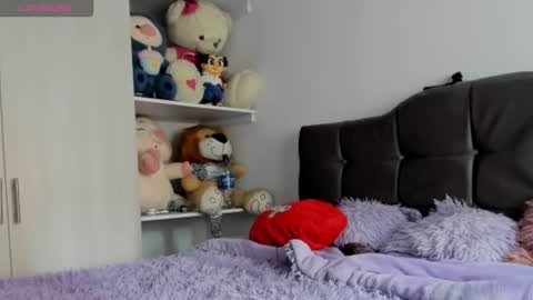 Snapshot of kyy_isa chatting on 03-13-26, 08:59 IG online show from 03-13-26, 08:59