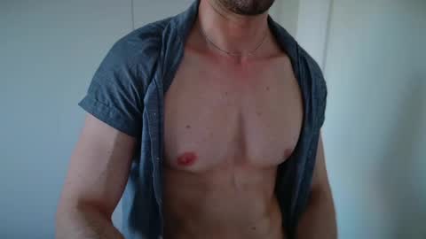 Alex online show from 05-31-26, 06:04