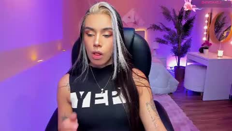 T A T I A N A online show from 07-24-26, 11:41