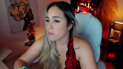 Snapshot of la_venezolana chatting on 06-19-26, 04:06 Vero online show from 06-19-26, 04:06