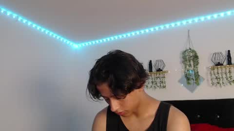 labrinthteasing online show from 03-31-26, 07:25