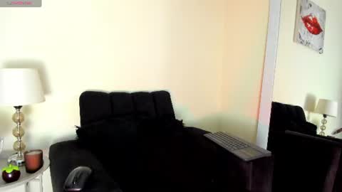 Snapshot of lace_victoria chatting on 07-04-26, 12:28 lace_victoria online show from 07-04-26, 12:28