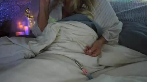 Lacey online show from 07-26-26, 04:31