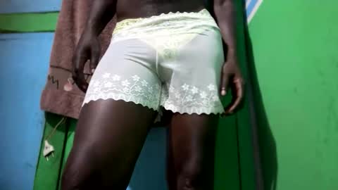 laddyboyy online show from 05-09-26, 08:41