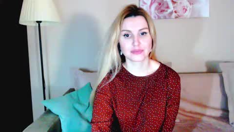 Lady  moon   online show from 01-27-25, 04:54