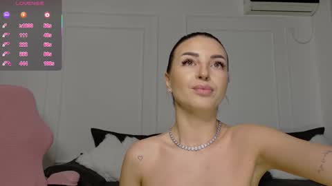 Mira online show from 03-06-26, 07:16