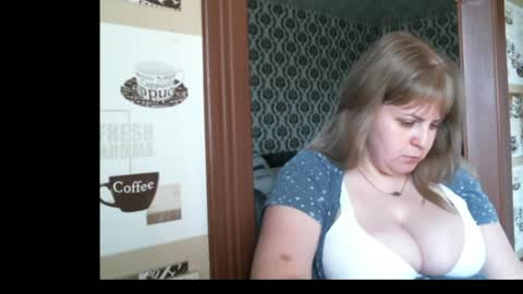 Snapshot of lady_cute_cat chatting on 06-25-26, 06:07 lady cute cat29 online show from 06-25-26, 06:07