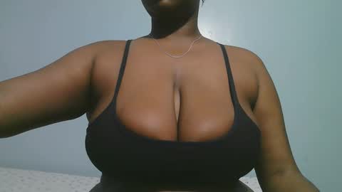 lady_dearra online show from 02-08-26, 03:21