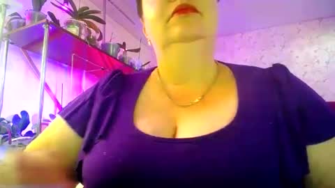 Lady Gloria online show from 08-09-26, 05:01