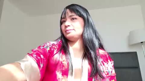 Snapshot of lady_ni chatting on 07-01-26, 01:34 700 1300 -5 online show from 07-01-26, 01:34