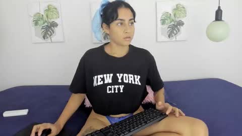 Leidy online show from 11-14-25, 02:05