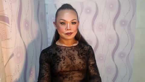 lady_shane26 online show from 05-17-26, 05:31